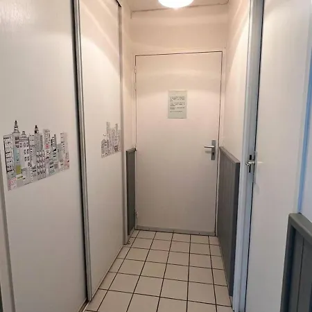아파트 2 Personnes, Terrasse Fermee, Animaux Toleres, Proche Parking - - Fr-1-495-63 *
