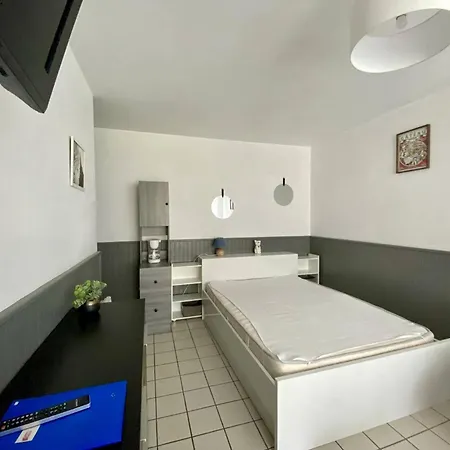 아파트 2 Personnes, Terrasse Fermee, Animaux Toleres, Proche Parking - - Fr-1-495-63 *