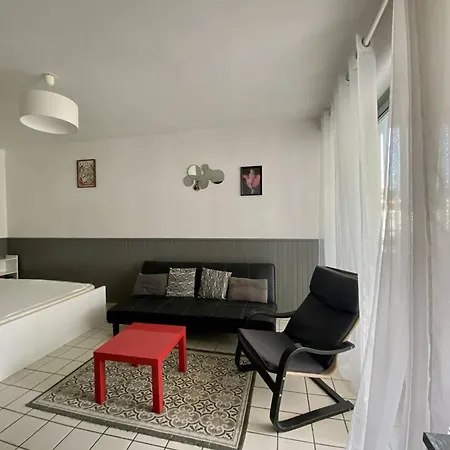 2 Personnes, Terrasse Fermee, Animaux Toleres, Proche Parking - - Fr-1-495-63 Apartamento