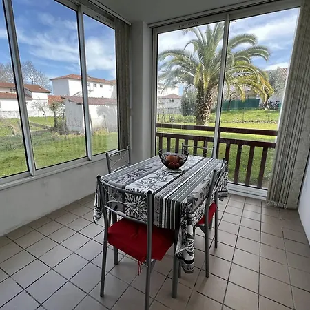 2 Personnes, Terrasse Fermee, Animaux Toleres, Proche Parking - - Fr-1-495-63 캄보레방